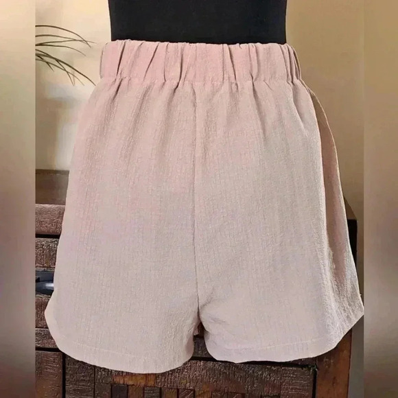 ❤️ Shein Tan Coloured Lightweight  Seersucker Shorts - Picture 6 of 8